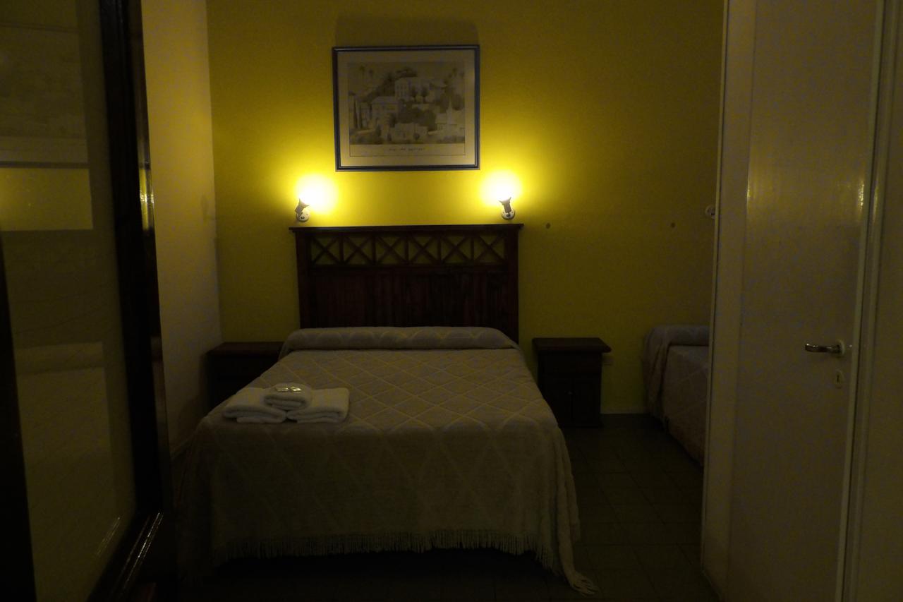 Nuevo Hotel Belgrano San Nicolás de los Arroyos Zewnętrze zdjęcie